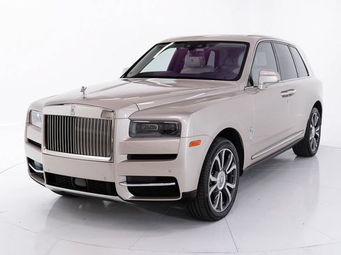 Certified 2019 Rolls-Royce Cullinan AWD/4WD image 1
