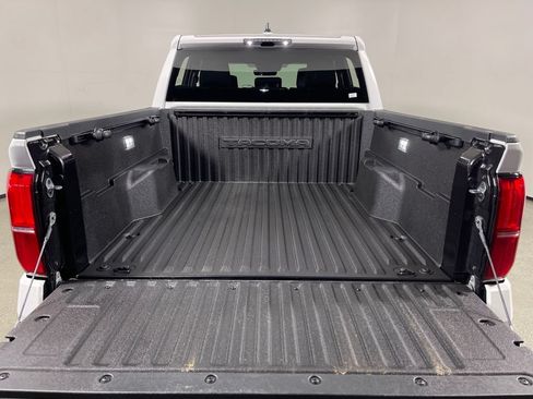 Certified 2025 Toyota Tacoma TRD Sport AWD/4WD image 10