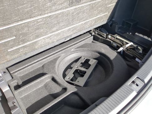 Used 2022 Volkswagen Atlas SE image 27