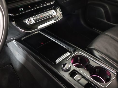 Used 2024 Lincoln Corsair Reserve w/ Equipment Group 201A image 9