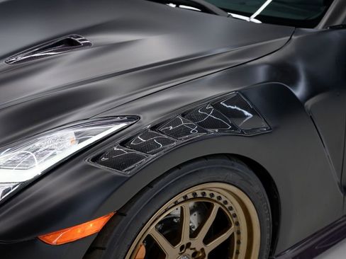 Used 2018 Nissan GT-R Premium image 6