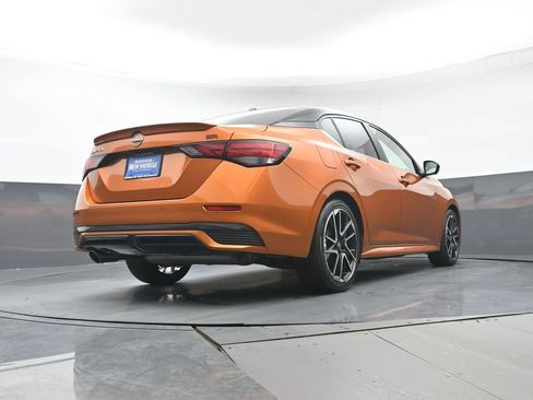 Used 2024 Nissan Sentra SR w/ SR Premium Package image 32