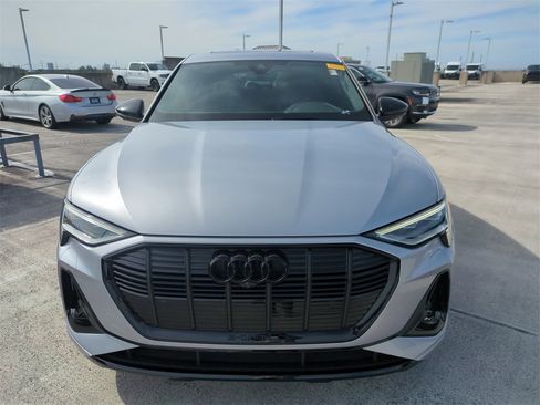 Used 2023 Audi e-tron S Premium Plus w/ Black Optic Package image 3