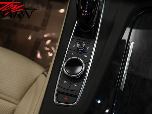 Used 2021 Cadillac Escalade Premium Luxury w/ Driver Assist Tech Package image 39