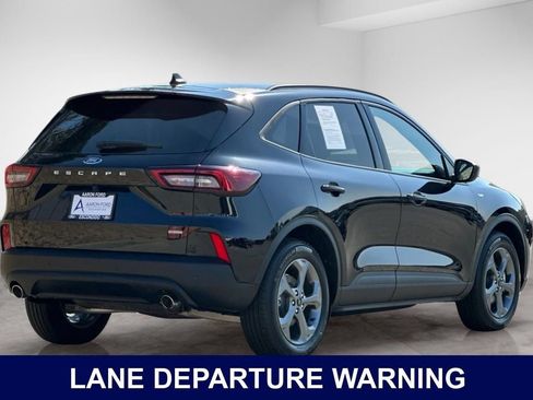 Used 2025 Ford Escape ST-Line w/ Equipment Group 301A FWD image 5