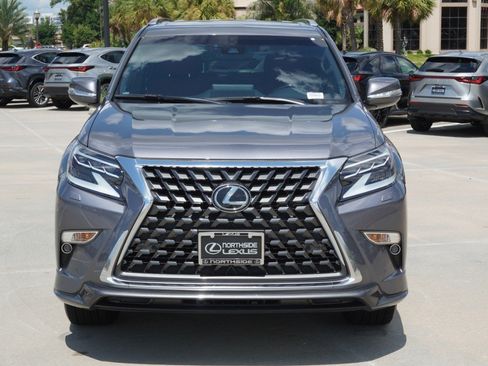 Certified 2023 Lexus GX 460 Premium w/ Accessory Package AWD/4WD image 2