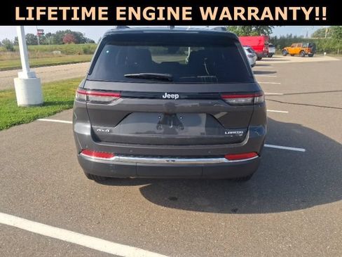 Used 2025 Jeep Grand Cherokee Laredo X w/ Trailer Tow Package AWD/4WD image 33
