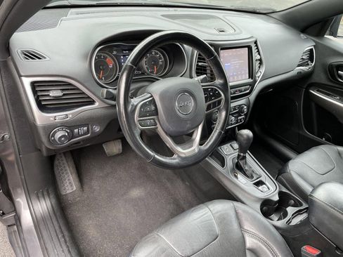 Used 2021 Jeep Cherokee Latitude Lux 80th Anniv w/ Quick Order Package 26U 80TH FWD image 14