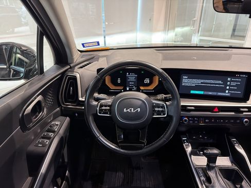 Used 2024 Kia Sorento S w/ Panoramic Sunroof Package image 15