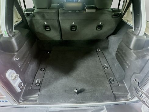 Used 2024 Jeep Wrangler Unlimited Rubicon 4xe AWD/4WD image 26