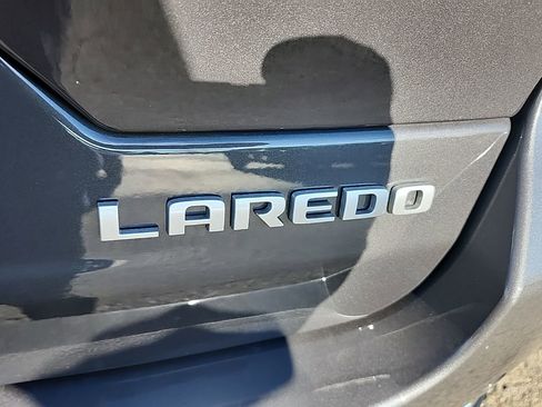 New 2025 Jeep Grand Cherokee Laredo X w/ Luxury Tech Group I AWD/4WD image 14