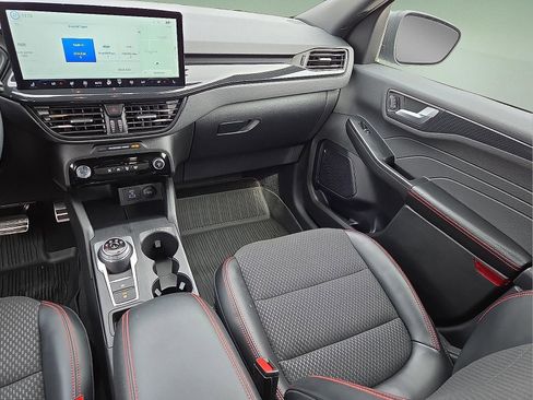 Certified 2023 Ford Escape ST-Line w/ Tech Pack #1 image 12