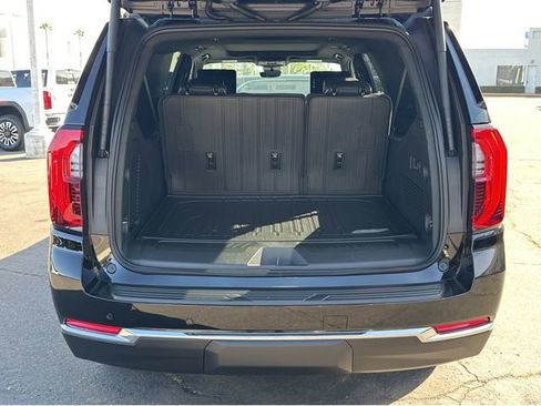 New 2026 GMC Yukon XL Elevation image 31