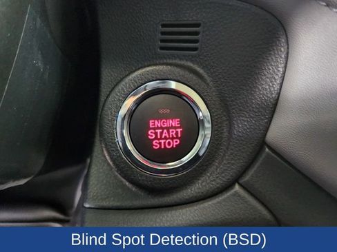 Certified 2025 Subaru Outback Premium image 22