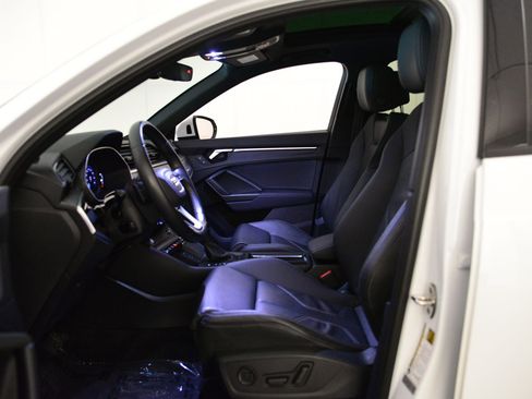 Certified 2023 Audi Q3 2.0T Premium w/ Black Optic Sport Package image 26