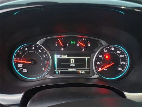 Used 2019 Chevrolet Traverse LT w/ LPO, Black Accent Package image 11