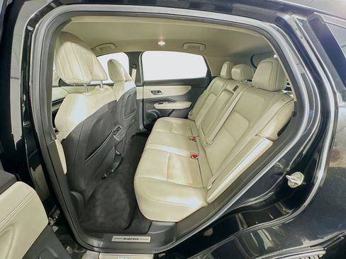 Used 2024 Nissan Ariya AWD image 28