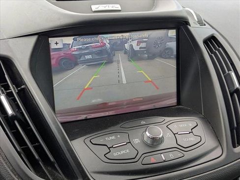 Used 2016 Ford Escape SE w/ Equipment Group 201A image 11