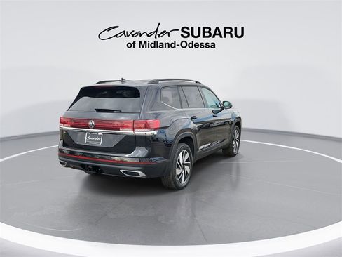 Used 2025 Volkswagen Atlas SE image 8