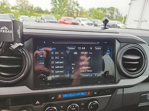 Used 2018 Toyota Tacoma TRD Pro AWD/4WD image 19