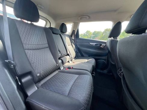 Used 2020 Nissan Rogue S image 21