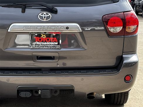 Used 2019 Toyota Sequoia Limited image 6