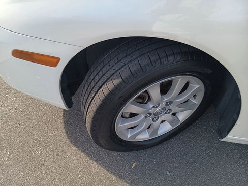 Used 2004 Lexus ES 330 image 24