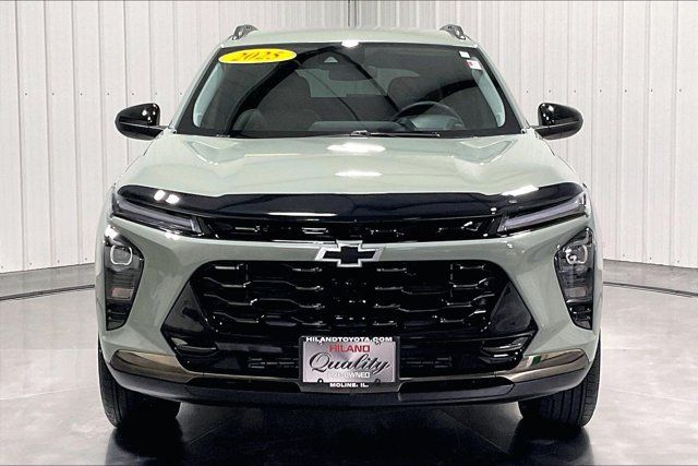 Used 2025 Chevrolet Trax ACTIV w/ Driver Confidence Package FWD image 2