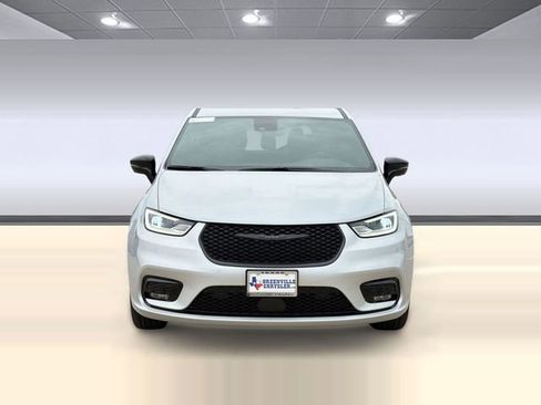 New 2026 Chrysler Pacifica Select w/ S Appearance Package FWD image 6