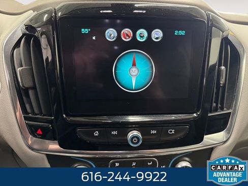 Used 2018 Chevrolet Traverse LT AWD/4WD image 12