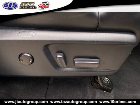 Used 2016 Toyota Tundra Platinum AWD/4WD image 18