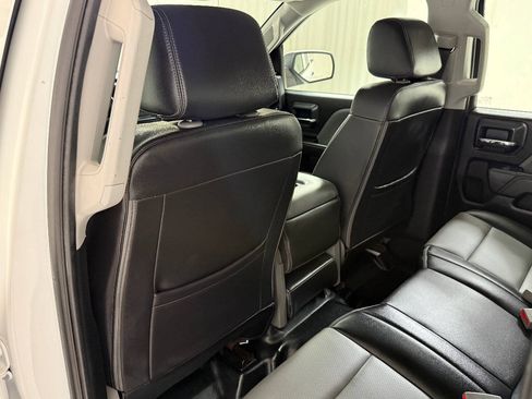Used 2018 Chevrolet Silverado 1500 W/T RWD image 40