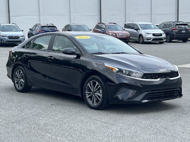 Used 2023 Kia Forte LXS w/ LXS Technology Package FWD image 15