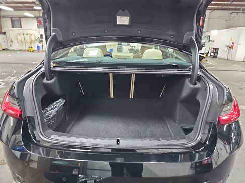 Certified 2025 BMW 330i Sedan w/ Premium Package image 13