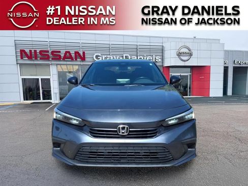 Used 2023 Honda Civic Sport image 2