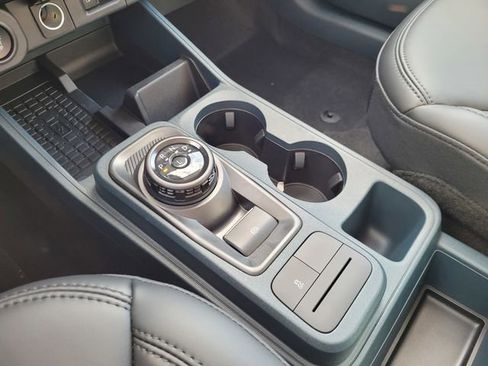 New 2025 Ford Maverick Lariat w/ Black Appearance Package image 10