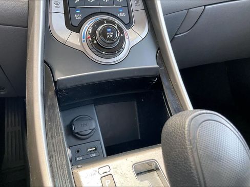 Used 2013 Hyundai Elantra GLS FWD image 31