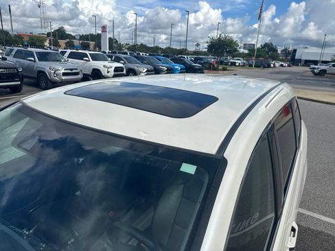 Used 2017 Honda Odyssey EX-L image 3