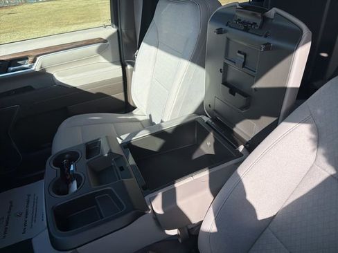 Used 2025 Chevrolet Silverado 2500 LT w/ Convenience Package image 20