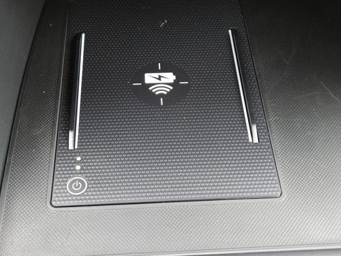 Used 2025 Honda Pilot EX-L image 8