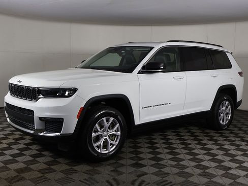 Used 2022 Jeep Grand Cherokee L Limited image 8