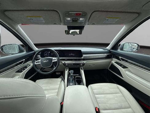 Used 2024 Kia Telluride SX Prestige w/ Towing Package image 29