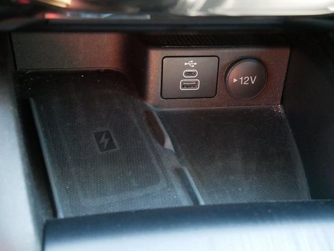 Certified 2024 Ford Escape Platinum AWD/4WD image 25