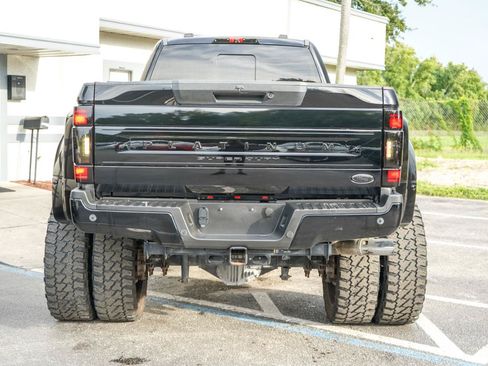 Used 2022 Ford F350 Platinum AWD/4WD image 5