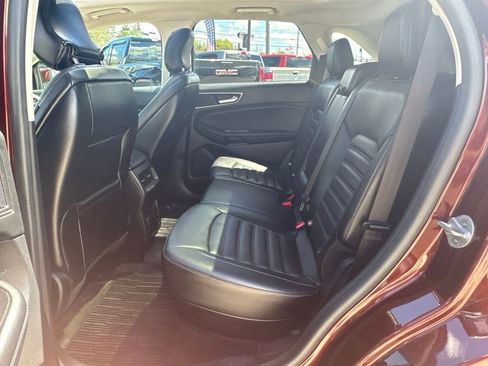Used 2016 Ford Edge SEL w/ Equipment Group 201A AWD/4WD image 32
