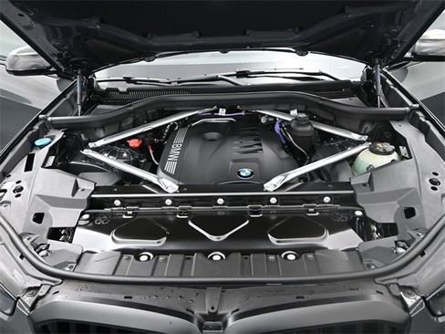 New 2026 BMW X5 xDrive40i w/ M Sport Package image 15