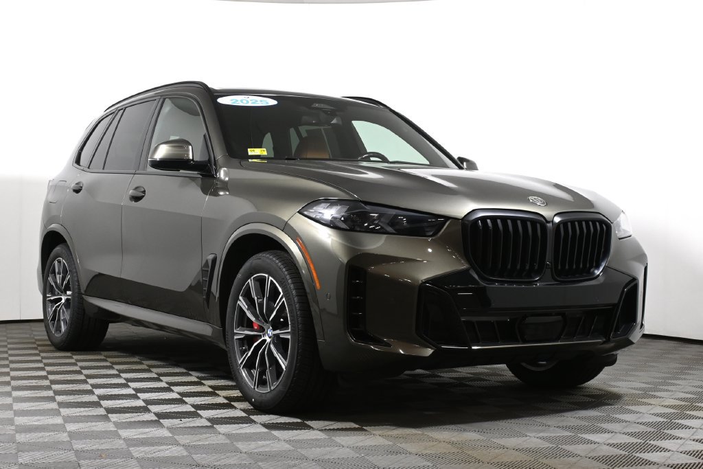 Certified 2025 BMW X5 xDrive40i w/ M Sport Package AWD/4WD image 9