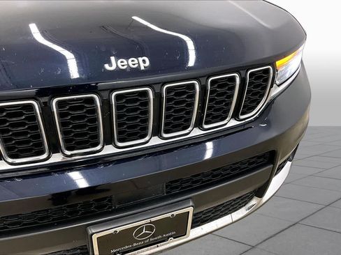 Used 2024 Jeep Grand Cherokee L Limited AWD/4WD image 28