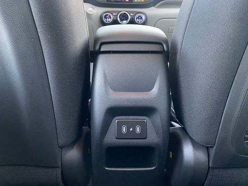 New 2025 Hyundai Venue SEL image 33