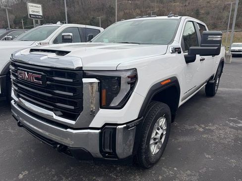 New 2026 GMC Sierra 2500 Pro w/ Convenience Package image 2